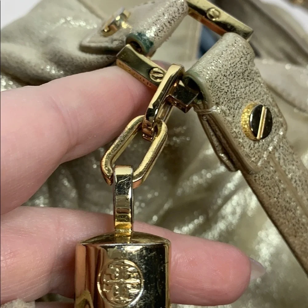 Tory Burch Dean hobo in shimmer